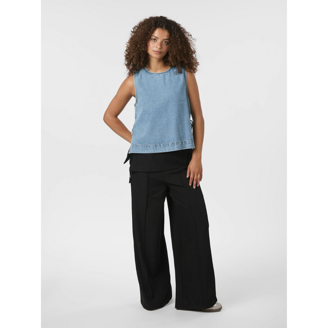 Neo Noir Svetlana D Top