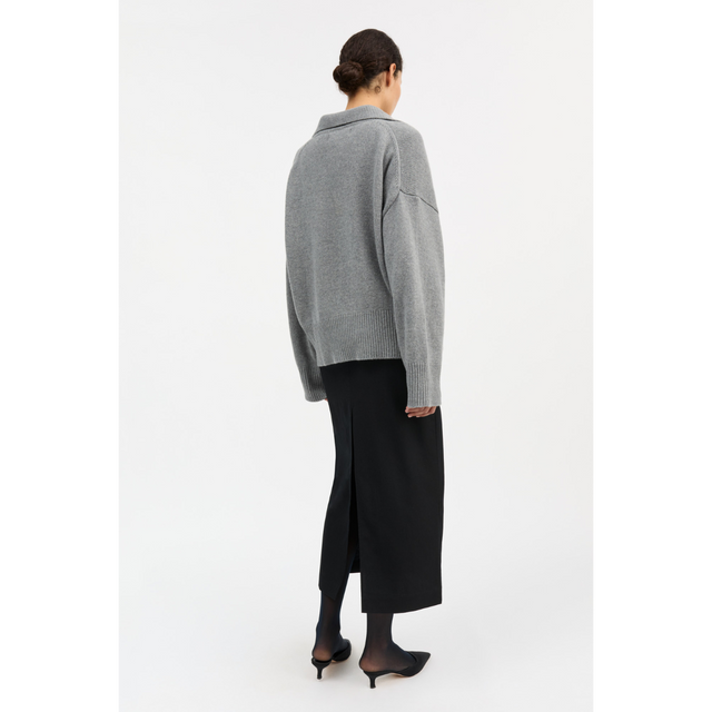 Skall Studio Dean V-Neck Jumper