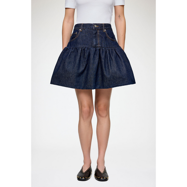 Cool Bubble Mini Nederdel i denim fra ganni -model front