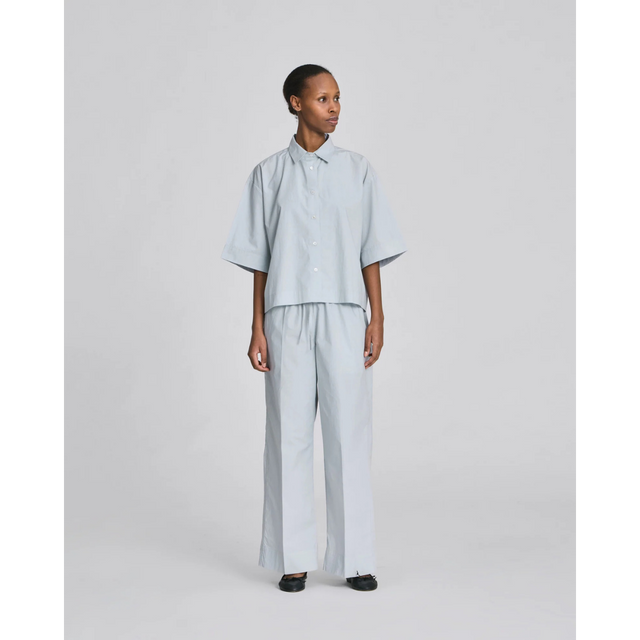 Astrid S/S Light Poplin Shirt fra Gai Lisva - helfigur