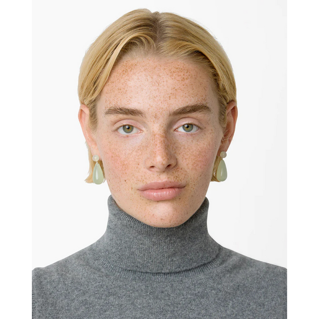 Lola Earrings fra Ragbag - model