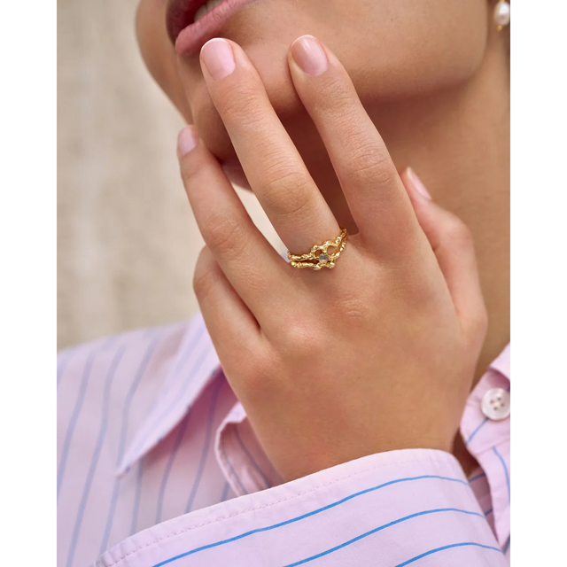 Smukke Shelly Ring fra Maanesten - lifestyle