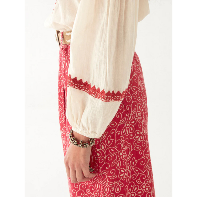 Maison Hotel Irina Blouse