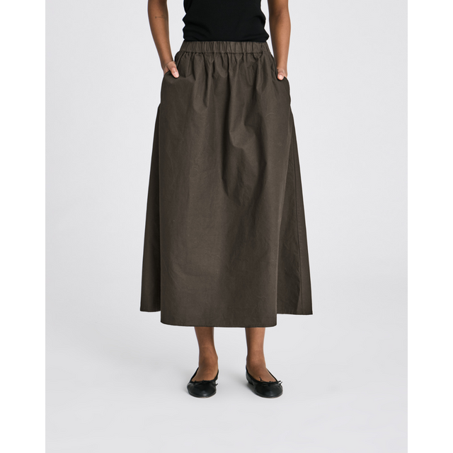 Smukke Alice Poplin nederdel i black ink fra Gai Lisva - front
